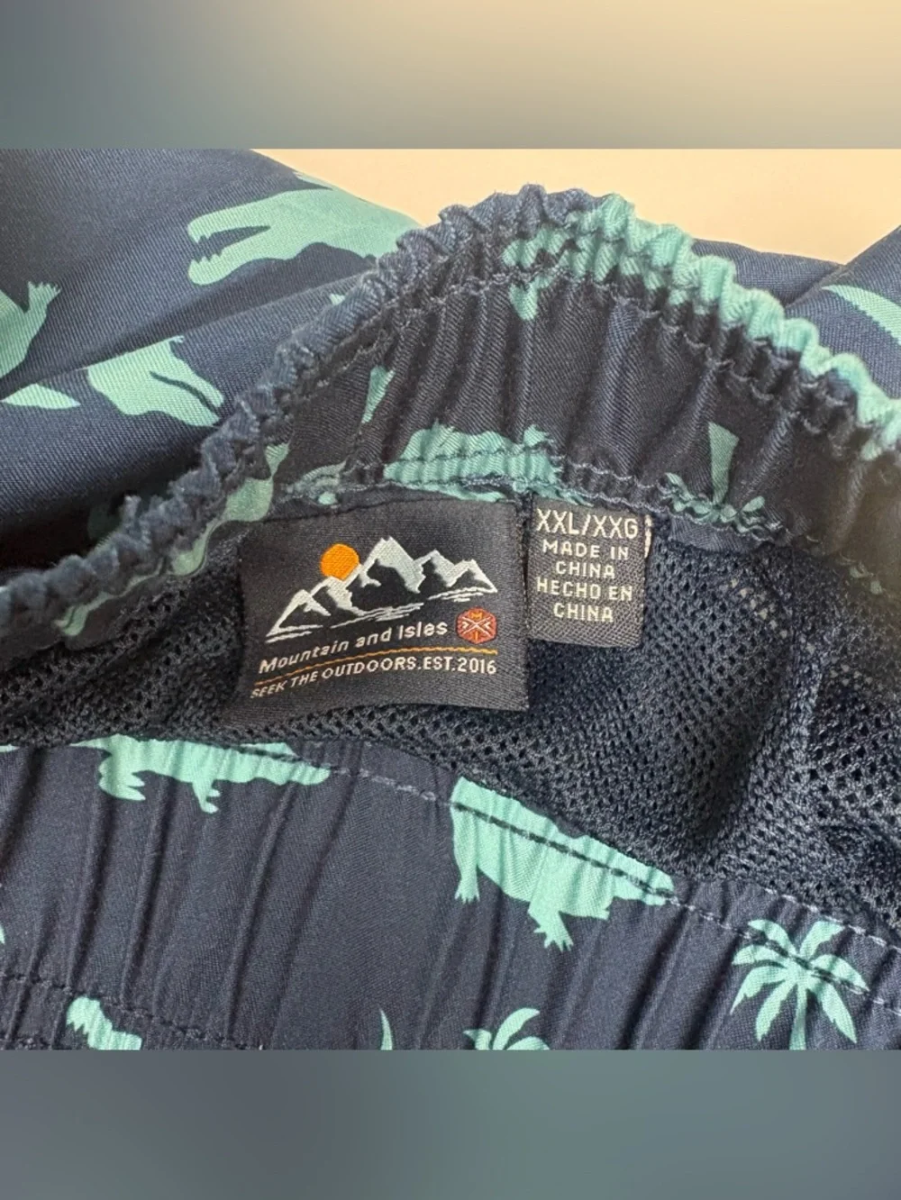 Mountain and Isles Men XXL Swim Trunk Shorts Alligator Crocodile Palm Tree Beach